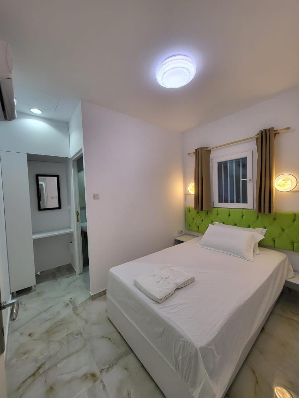 Apartment Ahamed Greek Smpco *